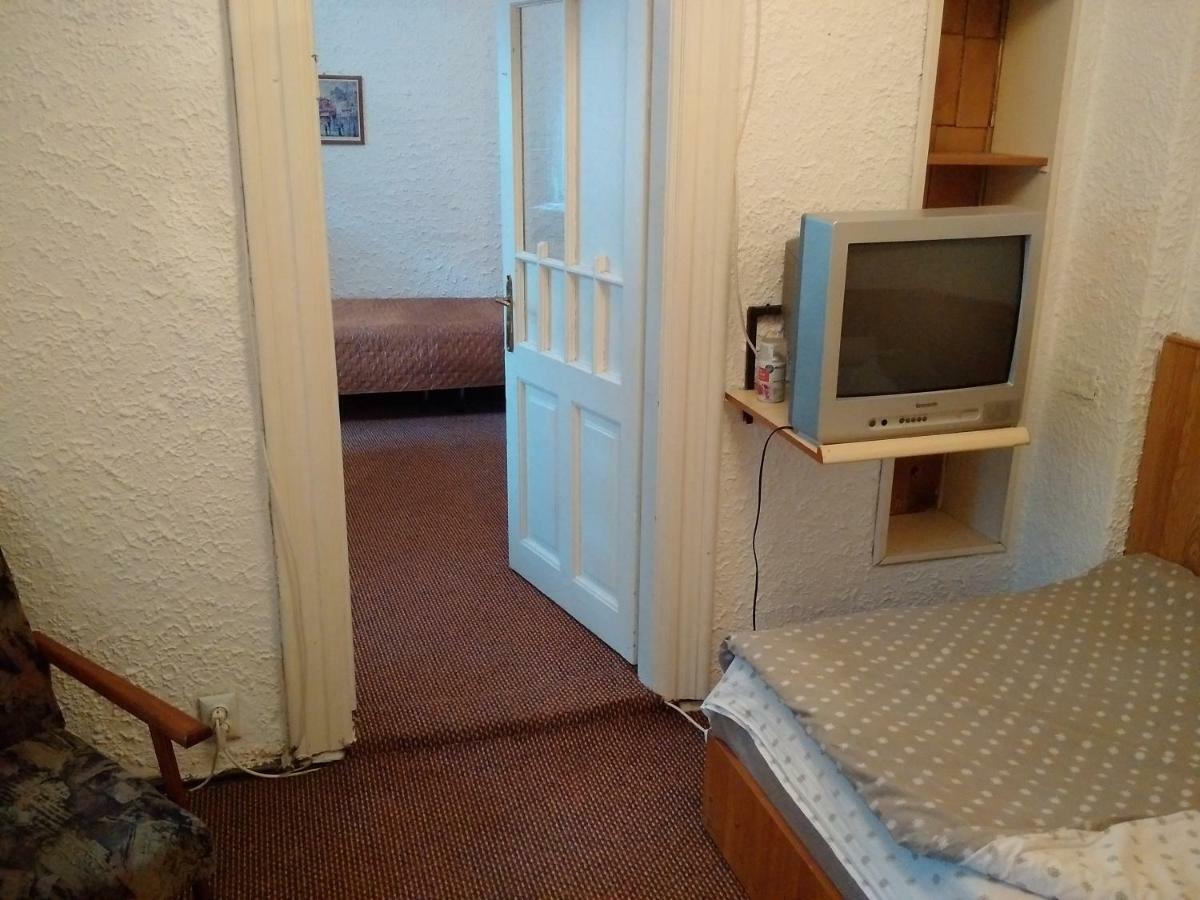 Expo Home Stay Bukarest Exteriör bild