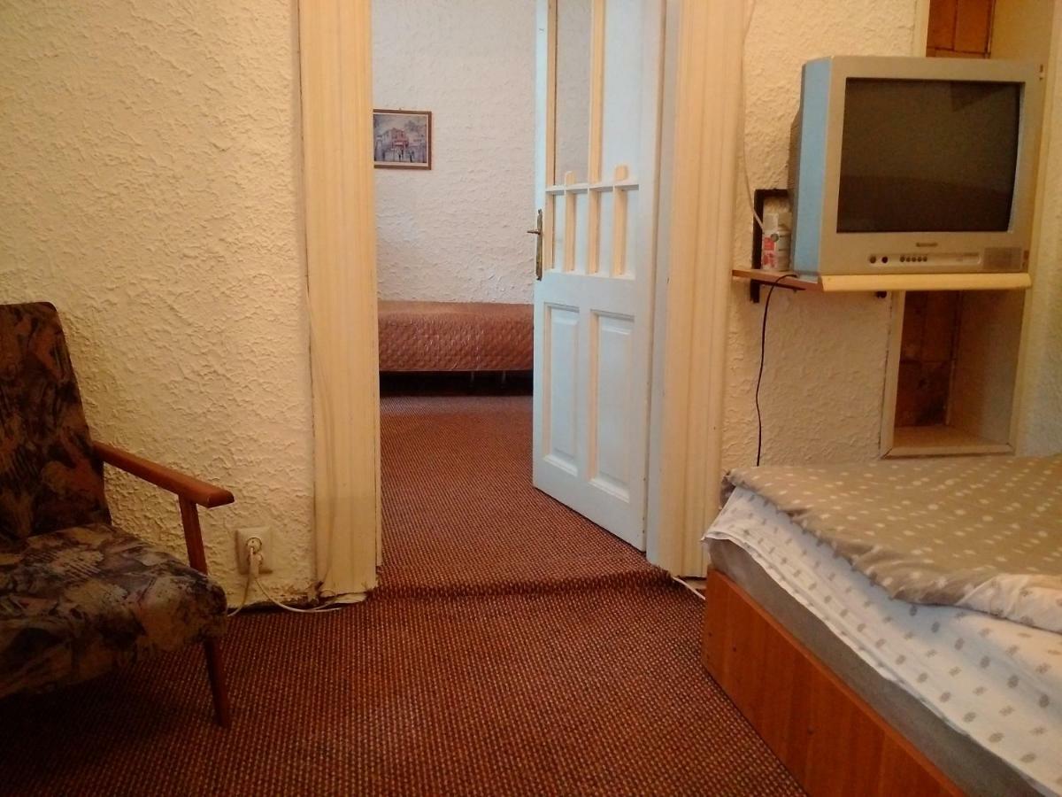 Expo Home Stay Bukarest Exteriör bild